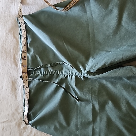 👻Doctor/Scrubs Costume Bundle- Includes Mask & Stethoscope Accessory-Women's XS - Picture 6 of 10